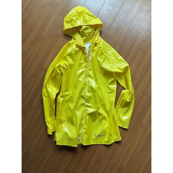 Adult Coraline Authentic Laika Yellow Rain Coat Costume Small - Picture 1 of 5